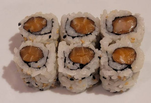 28. Hosomaki Saké Épicé