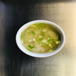S1. Soup Wonton (entrée)