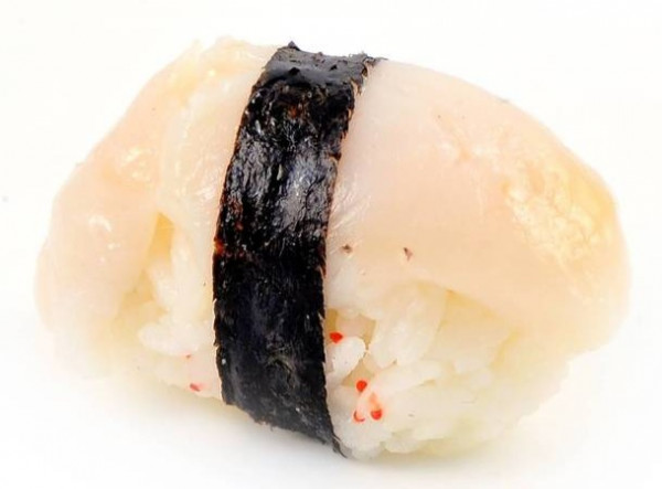 20. Hotategai Gunkan / Pétoncle épicé, tempura / Spicy scallop, tempura