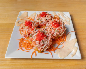 17. Rouleau de pizza de luxe (4 mcx) / Pizza Deluxe Roll (4 pcs)