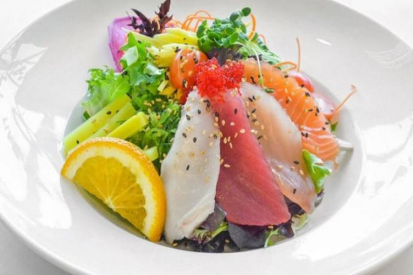 Salade sashimi