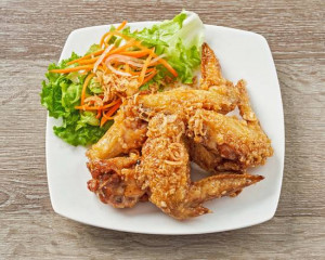 A6. CÁNH GÀ CHIÊN NƯỚC MẮM