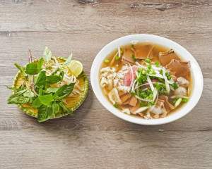 H1. HỦ TIẾU ĐẶC BIỆT (Khô hoặc Nước)