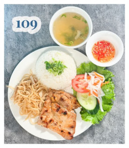 109. CƠM TẤM GÀ NƯỚNG BÌ