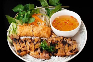 54. BÚN GÀ NƯỚNG CHẢ GIÒ