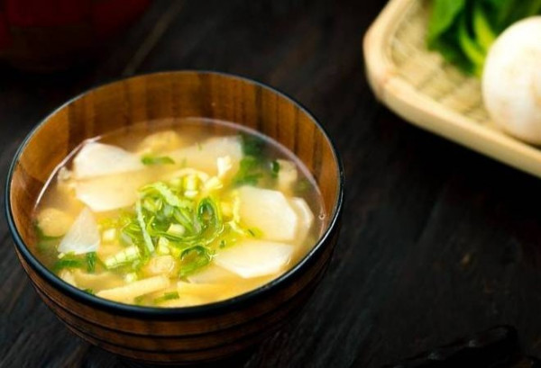 125. Vegetable miso soup
