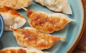 14. Gyoza
