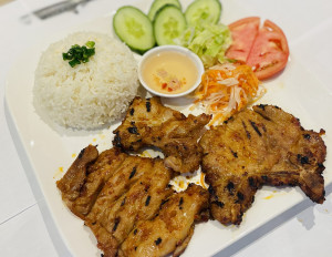 R5 Grilled Pork Chop and Chicken on Rice