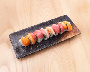 RAINBOW ROLL (8 PCS)