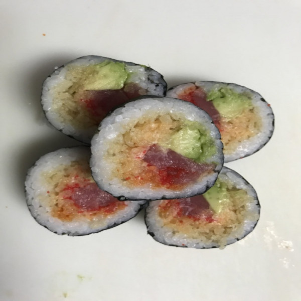 51. Futomaki thon épicé / Spicy Tuna Futomaki