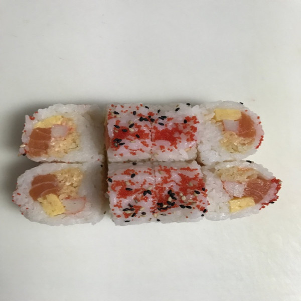 85. Maki goberge et saumon / Crab Stick and Salmon Maki