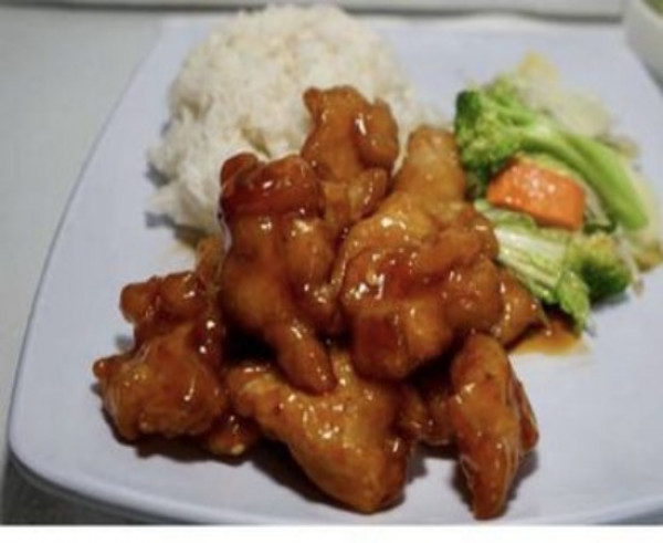 F1. POULET GÉNÉRAL TAO/ CHICKEN TAO/ CƠM GÀ TAO /左公雞