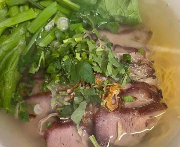 M7. MÌ XÁ XÍU /叉 燒 麵/ AVEC PORC BBQ / WITH BBQ PORK