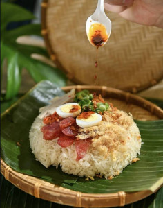 8. Savoury Sticky Rice / Xôi Mặn