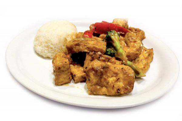 Tofu sautés aux arachides/ Tofu sauteed with peanut