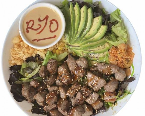 P11. Poké au Bœuf Grillé / Grilled Beef Poké