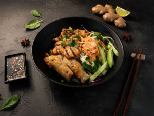 31. Bún Thịt Nướng Chả Giò –  Grilled Pork Spring