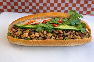 Vegetarian baguette / Bánh mì chay