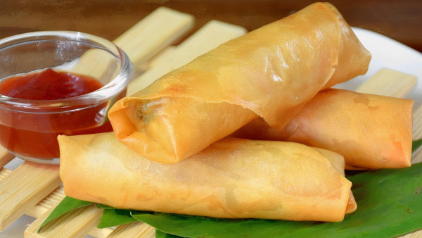 Crispy Spring Rolls (2 Rolls)