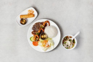 C8. Poulet & Boeuf & Crevettes grillés