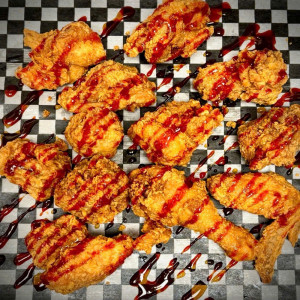 Bone-in Spicy Honey 핫허니 L