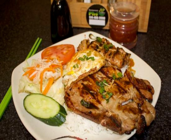 44. Porc poulet Oeuf