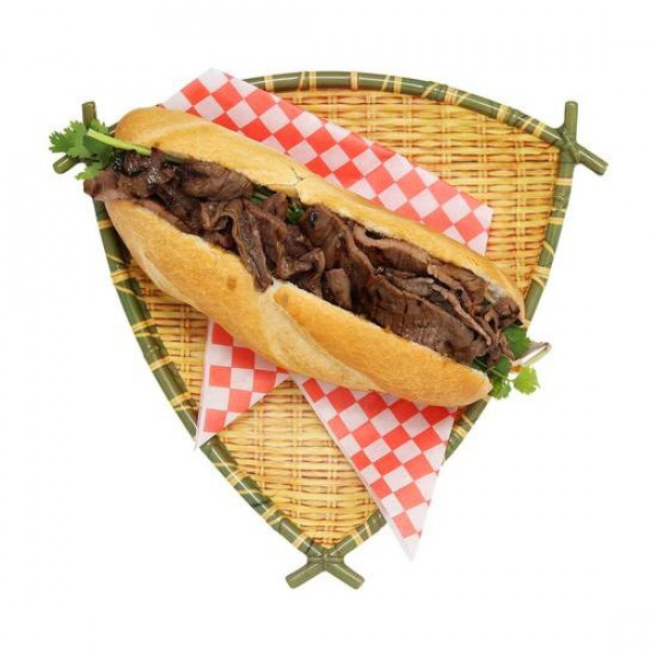 21. Banh mi au boeuf grillé