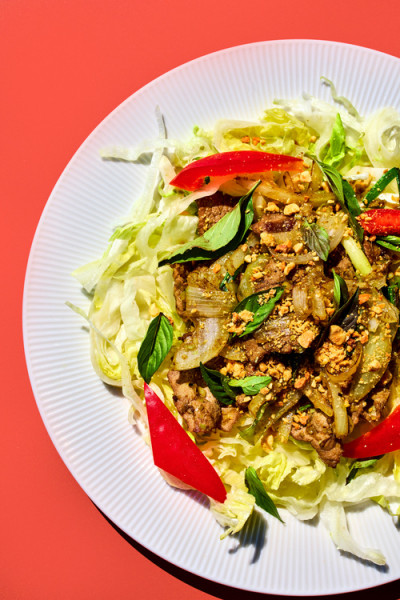 W8. Boeuf saute a la citronnelle et echalotte