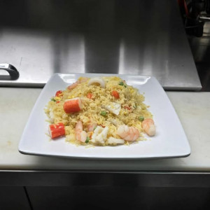 F2. Fried Rice Mixed | Cơm chiên