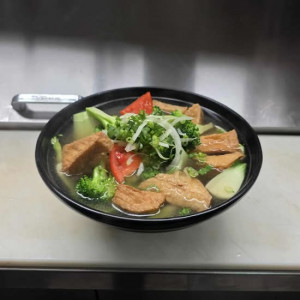 P5. Tofu & Vegetable with Veggie Soup | Đậu hũ & rau với nước súp chay