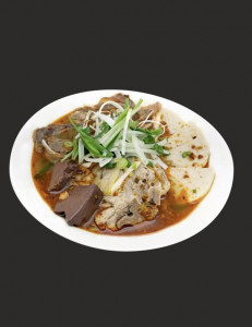 P7. Hue Style Noodle Soup | Bún bò Huế