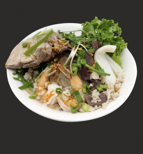 P10. Cambodia Style Noodles