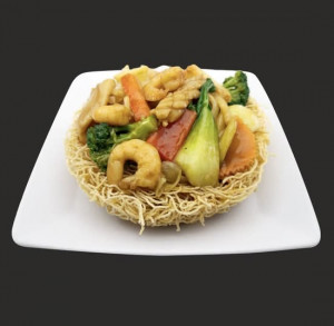 F5. Crispy Fried Egg Noodle | Mì giòn xào