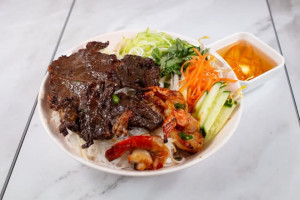 29. Grilled Beef And Shrimp With Vermicelli Noodle $20.00