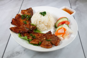 36. Grilled Pork w/ Steam Rice