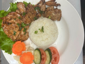 39. Grilled Chicken w/ Steam Rice
