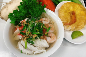 205. Hủ tiếu bánh phở (khô hoặc nước)