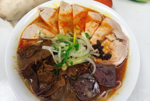 207. Bún bò Huế