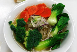 304. Phở rau cải