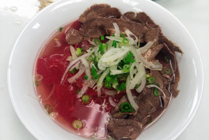 309. Phở tái chín