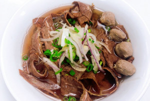 314. Phở chín bò viên