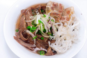 315. Phở chín gân sách
