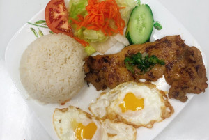 502. Cơm gà nướng (cộng với 2 món)