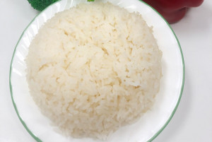 911. Chén cơm