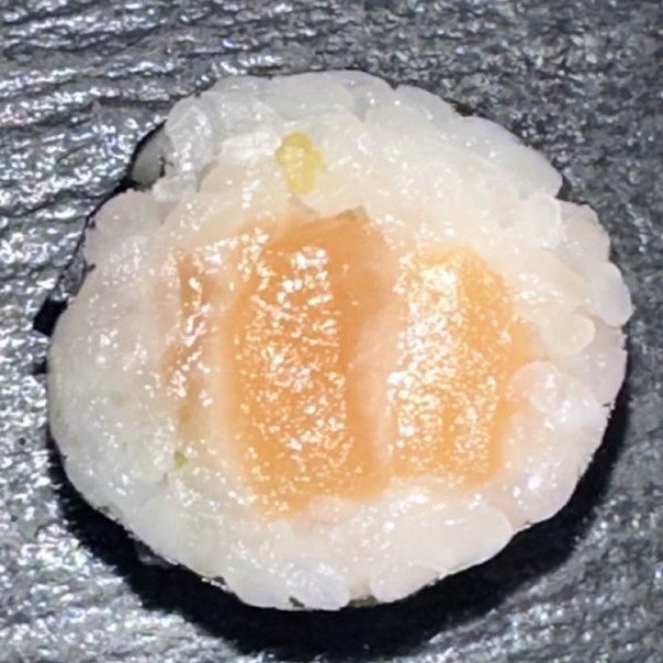 Sake Hosomaki