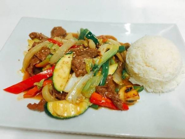 Bœuf sautés à la citronnelle / Lemongrass Beef