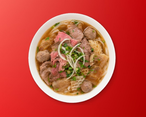 Pho Dac Biet (tout garnie)