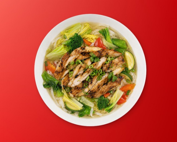 Pho poulet grillé